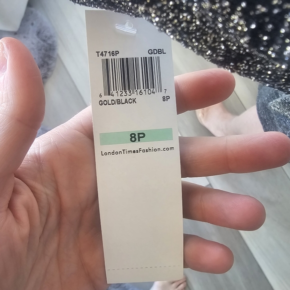 👗London Times NWT Gold & Black V Neck Faux-Wrap Long Sleeve Dress 8P (Petite)💥 - Picture 6 of 15